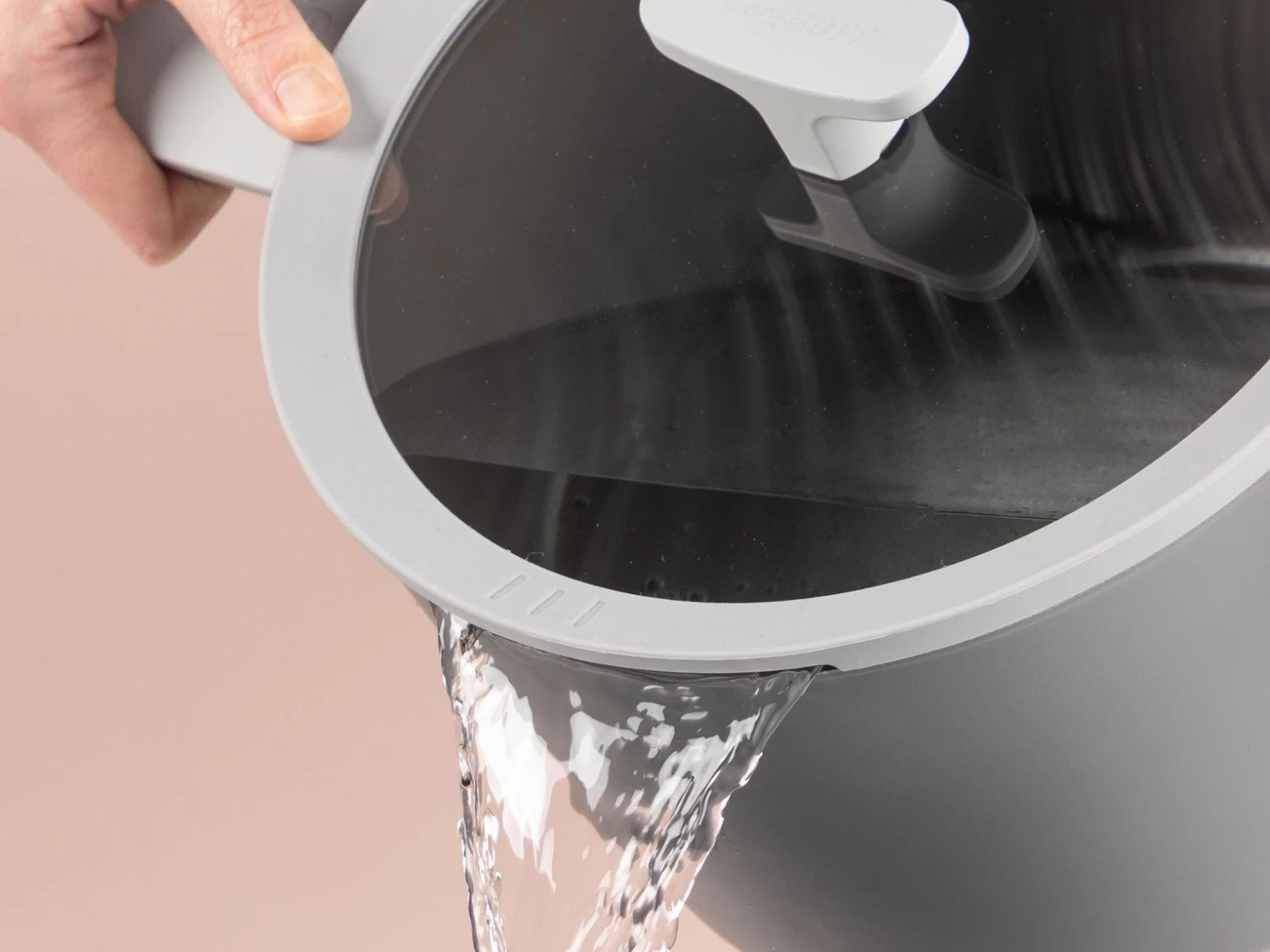 BergHOFF Leo 3 Piece Non Stick Saucepan Set - Image 2